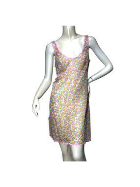 1970s short slip with mod fruit print and lace trim by Felina Size M